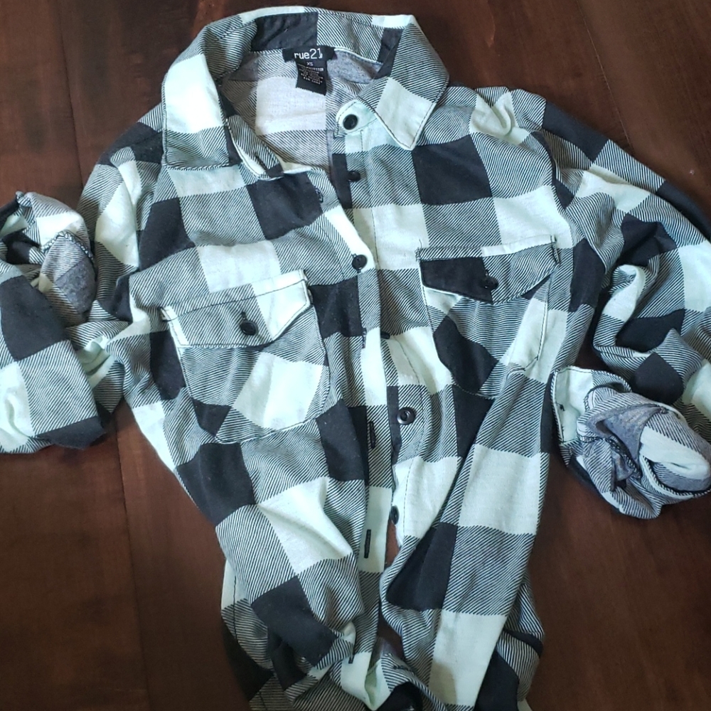 Soft and cozy checkered top